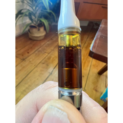 Why Does Cart Oil Turn Dark? Is It Still Safe?